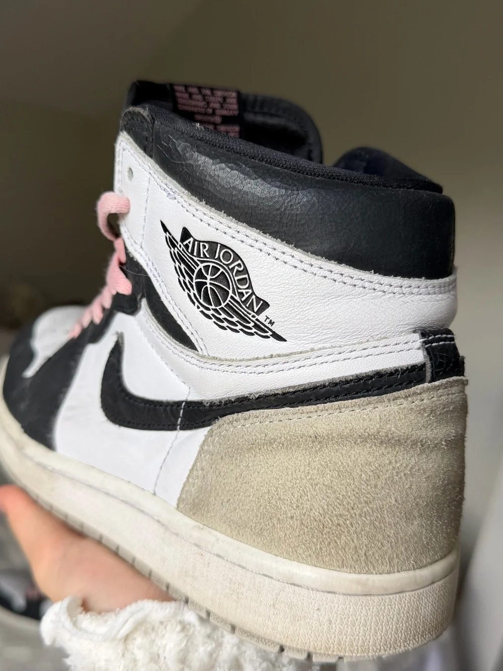 Nike Air Jordan 1 High Women’s Sneakers - White, Black & Pink Laces